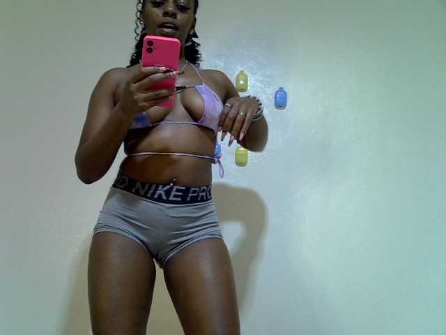Candybaiby — live female cam