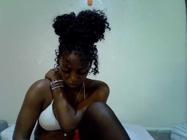 Candybaiby live cam preview