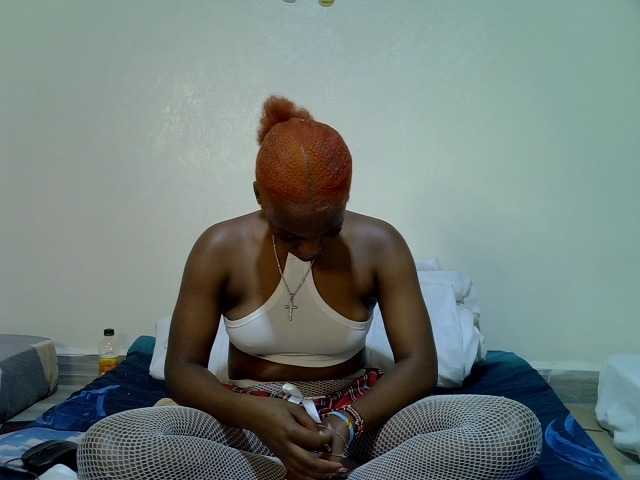 Candybaiby live cam on BongaCams