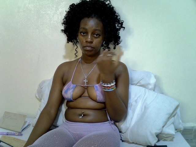 Candybaiby live cam on BongaCams