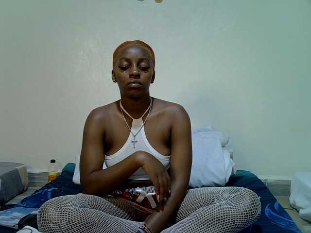 Candybaiby live cam on BongaCams