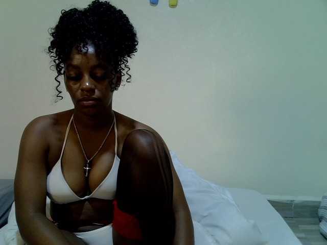 Candybaiby live cam preview