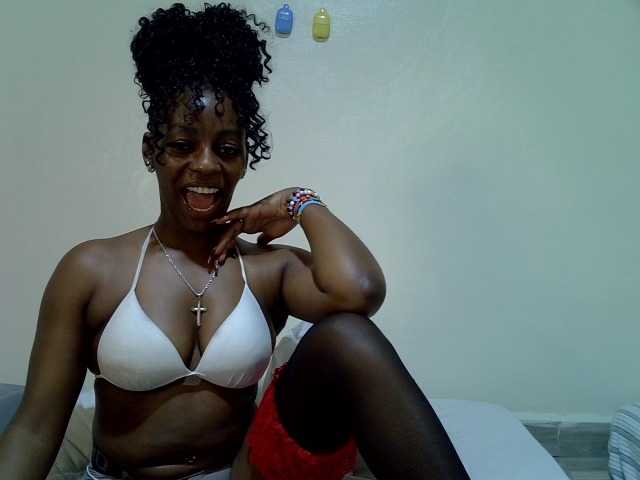 Candybaiby live cam preview