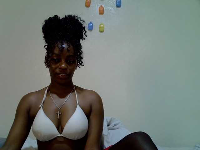 Candybaiby live cam preview