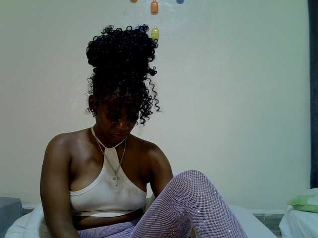Candybaiby live cam on BongaCams