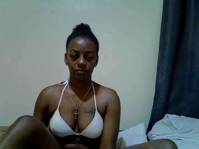 Candybaiby live cam on BongaCams