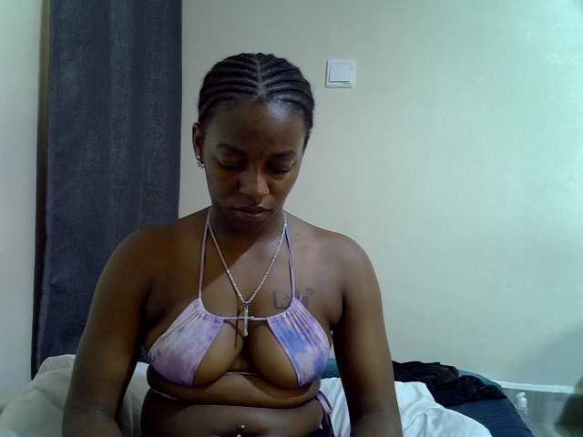 Candybaiby live cam on BongaCams