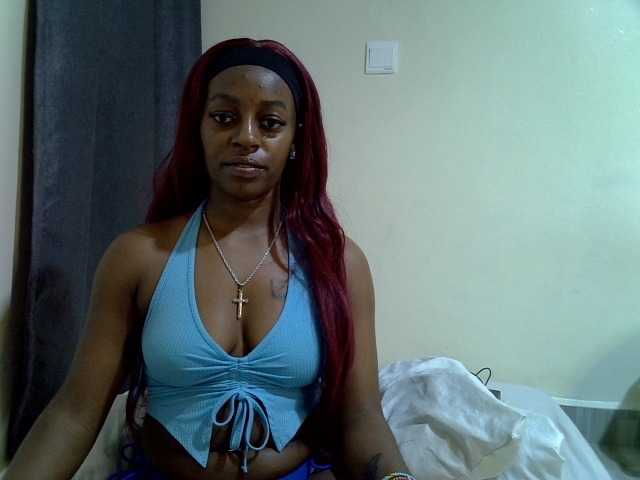 Candybaiby live cam preview
