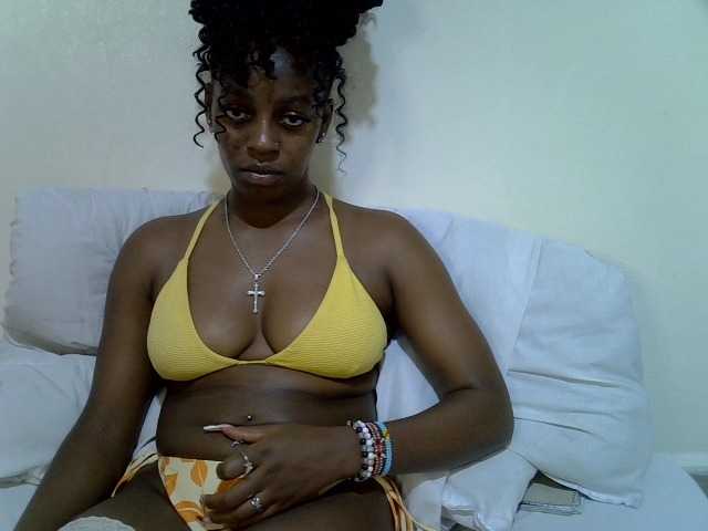 Candybaiby live cam on BongaCams