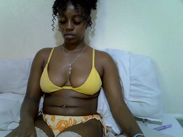 Candybaiby live cam on BongaCams
