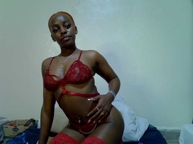 Candybaiby live cam
