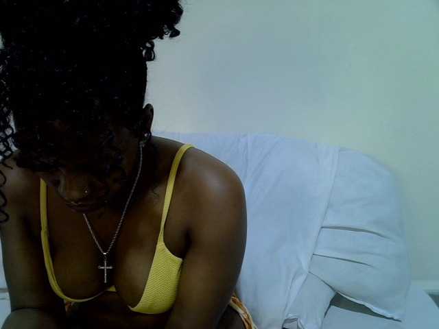 Candybaiby live cam on BongaCams