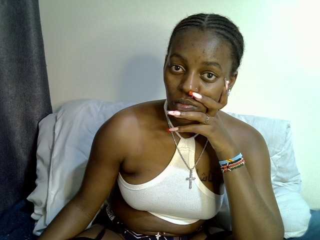 Candybaiby live cam on BongaCams