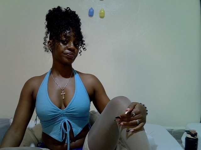Candybaiby live cam on BongaCams