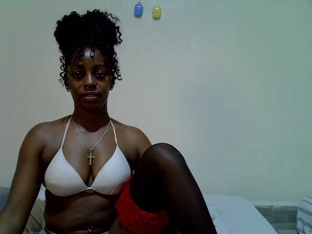 Candybaiby live cam on BongaCams