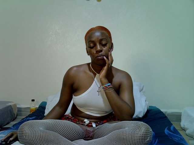 Candybaiby live cam on BongaCams