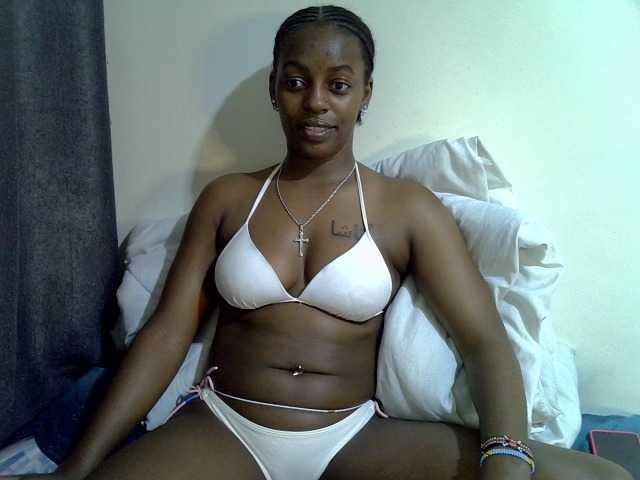 Candybaiby live cam on BongaCams