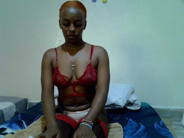 Candybaiby live cam on BongaCams