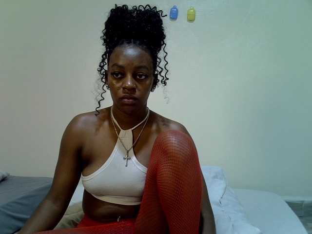 Candybaiby live cam on BongaCams