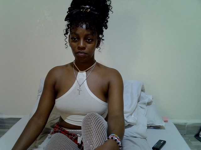 Candybaiby live cam on BongaCams