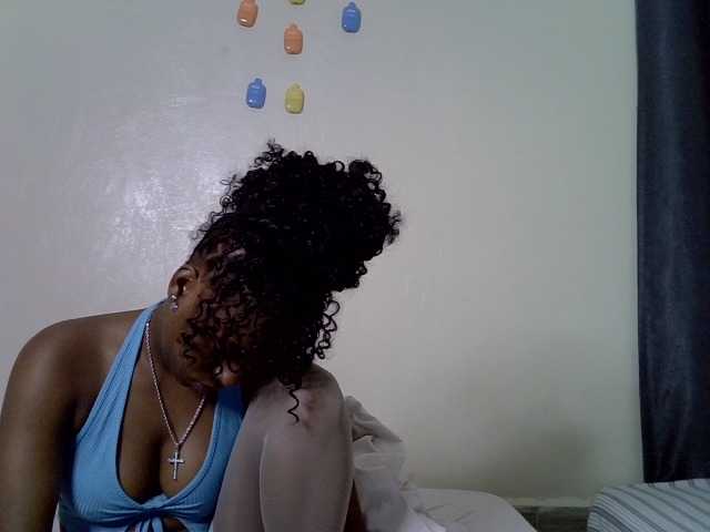 Candybaiby live cam preview