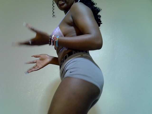 Candybaiby live cam on BongaCams