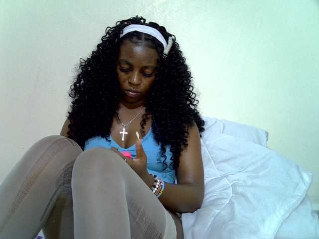 Candybaiby live cam on BongaCams