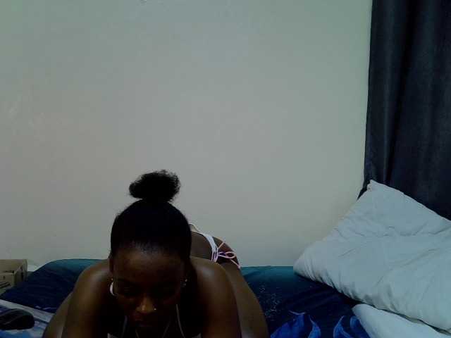 Candybaiby live cam on BongaCams