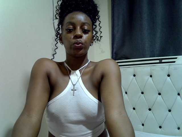 Candybaiby live cam on BongaCams