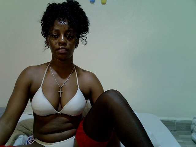 Candybaiby live cam preview