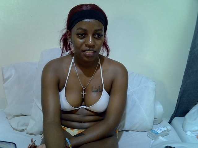 Candybaiby live cam on BongaCams