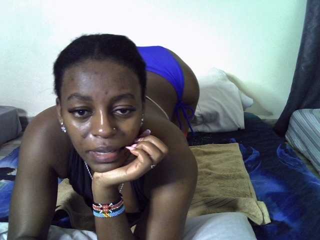 Candybaiby live cam on BongaCams