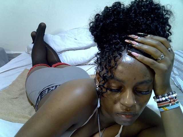 Candybaiby live cam on BongaCams