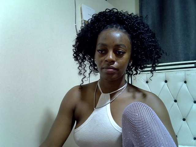 Candybaiby live cam on BongaCams