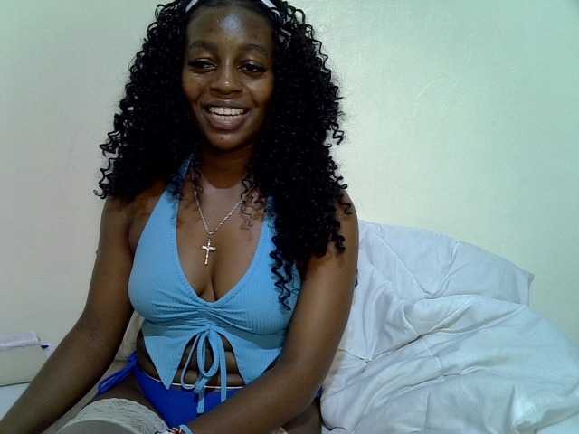 Candybaiby live cam on BongaCams