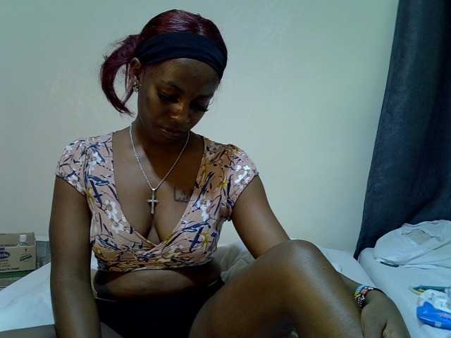 Candybaiby live cam on BongaCams