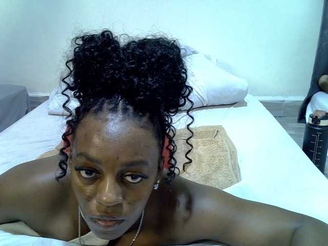 Candybaiby live cam preview