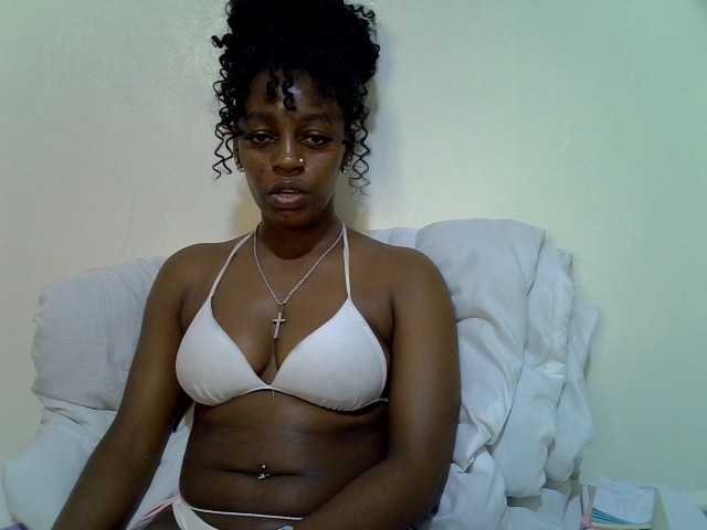 Candybaiby live cam on BongaCams