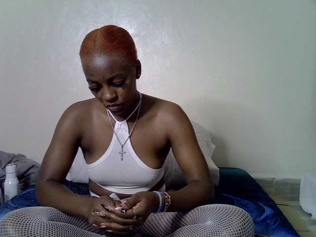 Candybaiby live cam on BongaCams