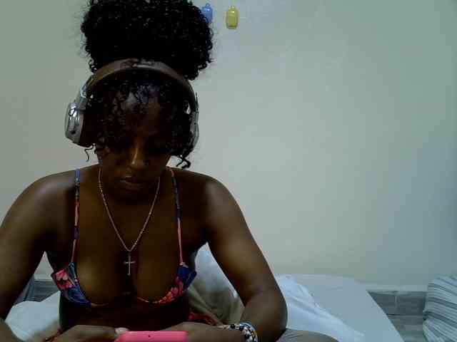 Candybaiby webcam