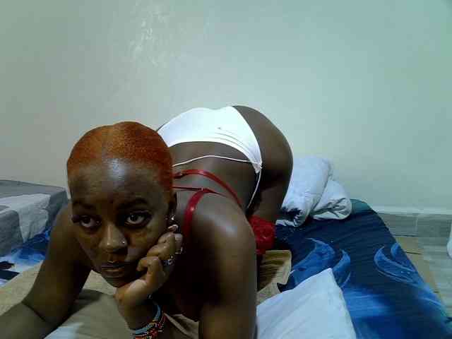 Candybaiby Live Webcam on BongaCams