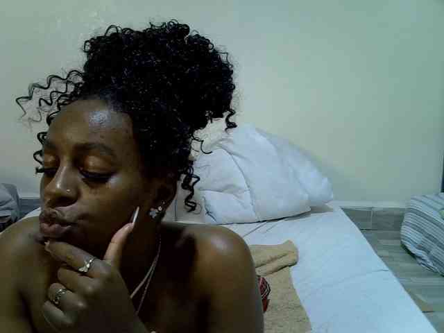 Candybaiby webcam