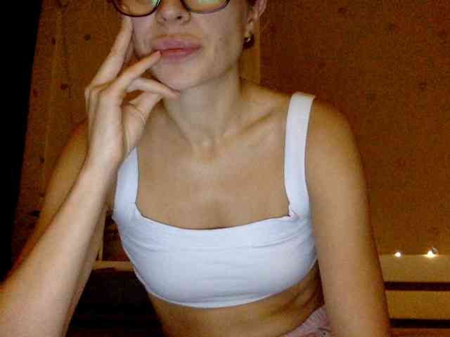CandyGpussy webcam
