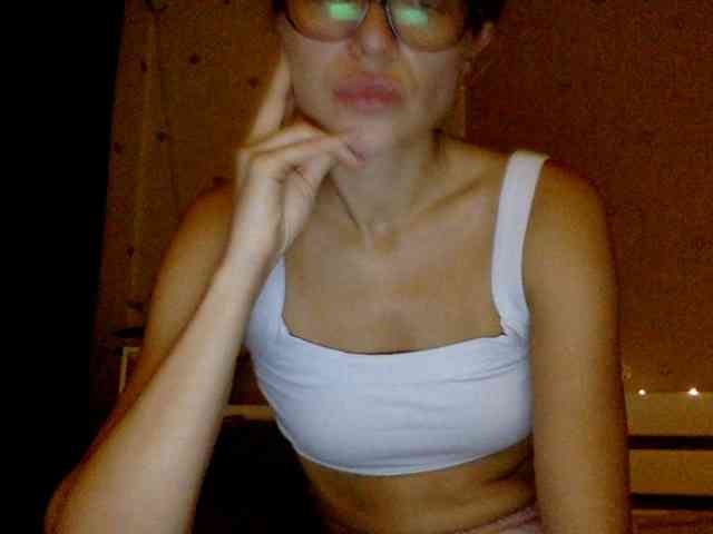 CandyGpussy webcam