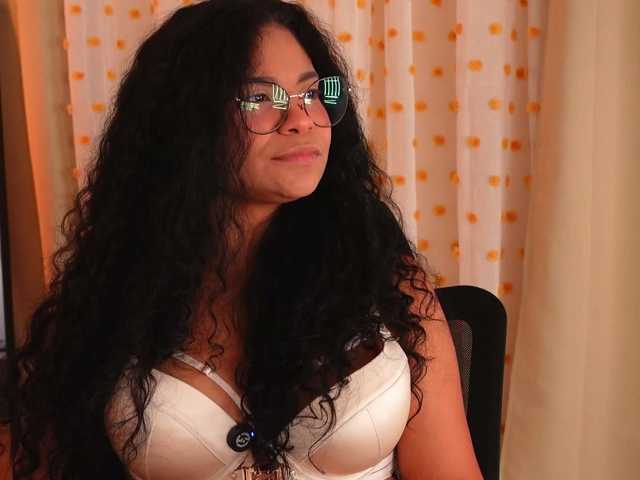 KaliaKross live cam on BongaCams