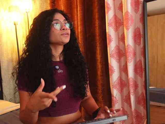 KaliaKross webcam
