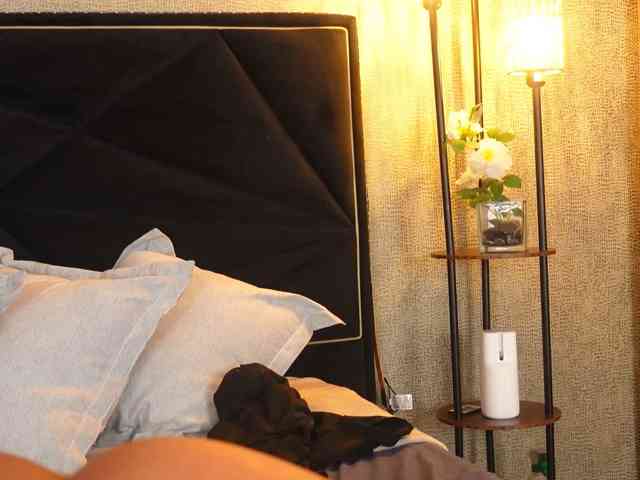 KaliaKross webcam