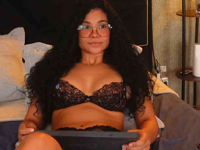 KaliaKross webcam