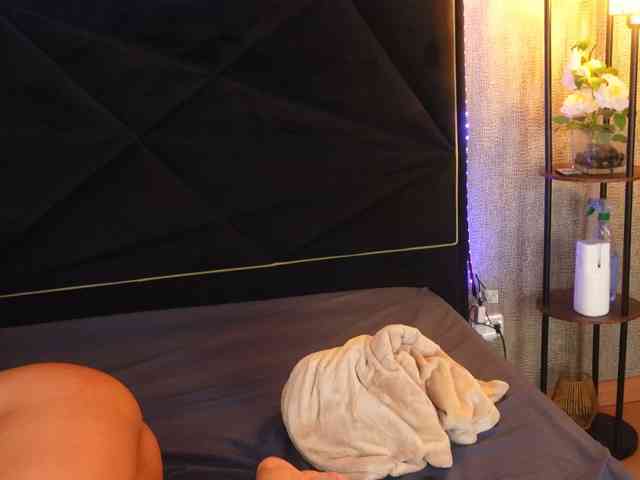 KaliaKross webcam