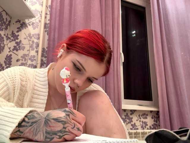 ClaudieOsbeck live cam